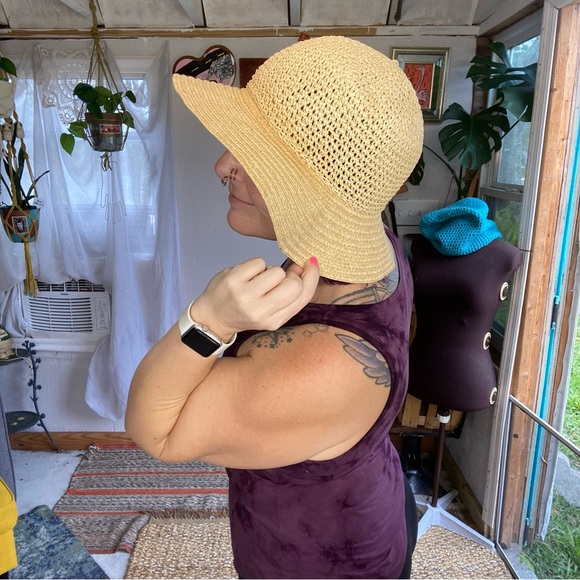 Beach Travel Cream / Tan Lightweight Packable 100% Paper Woven Wide Brim Hat - Picture 14 of 14